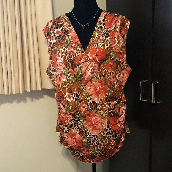 2/$18 American City Wear 3XL Cheetah and Pink Floral Top - Picture 2 of 11